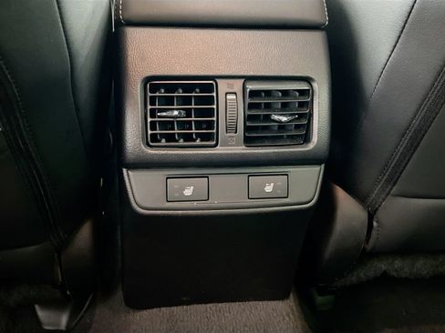 Used 2016 Subaru Outback 2.5i Limited AWD/4WD image 27