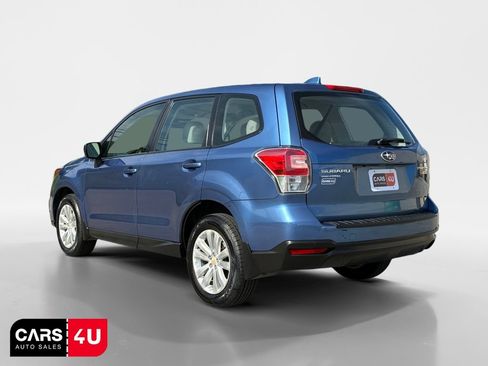 Used 2017 Subaru Forester 2.5i AWD/4WD image 5