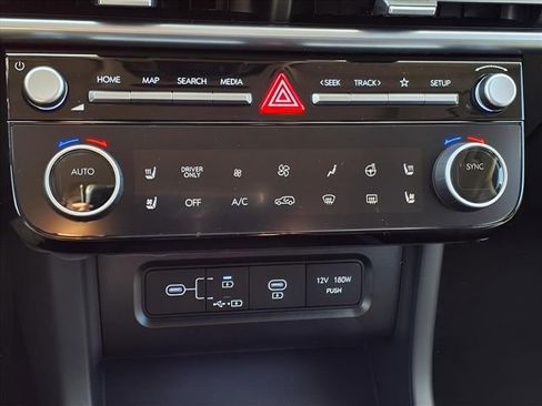 New 2026 Hyundai Tucson Limited image 18