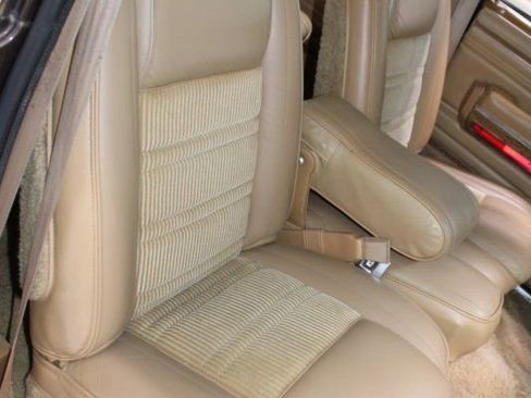 Used 1987 Jeep Grand Wagoneer image 30