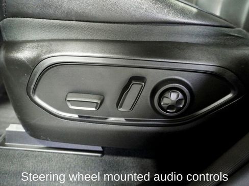 Used 2024 Jeep Grand Cherokee Limited w/ Luxury Tech Group II image 17