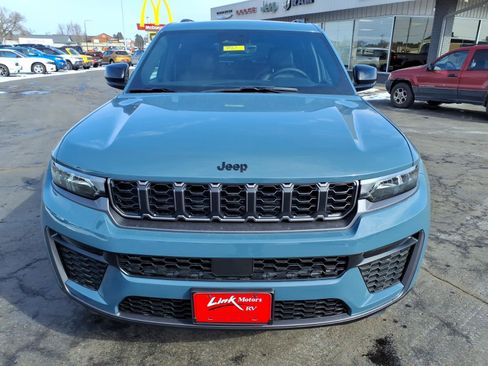 New 2026 Jeep Grand Cherokee Limited Reserve image 6