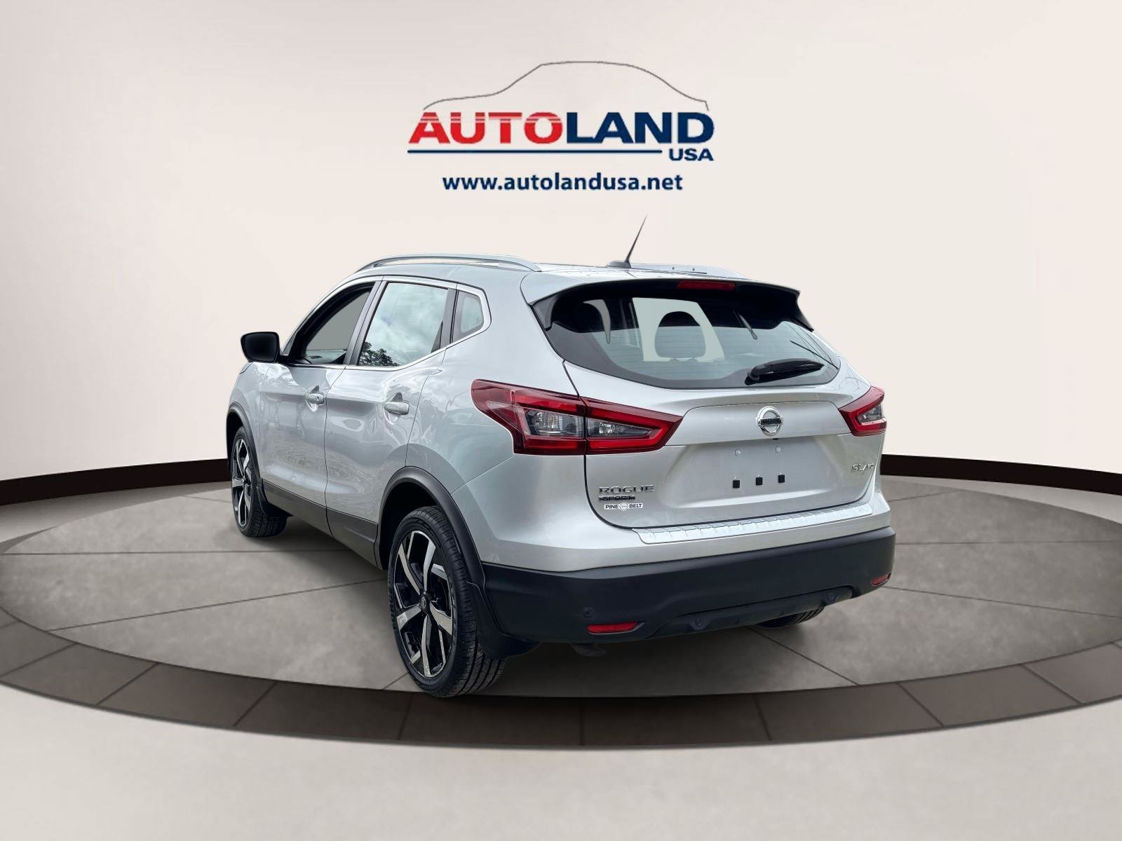 Used 2022 Nissan Rogue Sport SL AWD/4WD image 5
