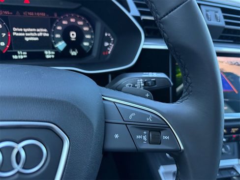 New 2025 Audi Q3 2.0T Premium image 23