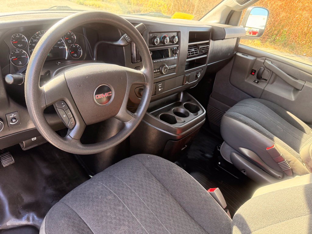 Used 2019 GMC Savana 2500 w/ Driver Convenience Package RWD image 18
