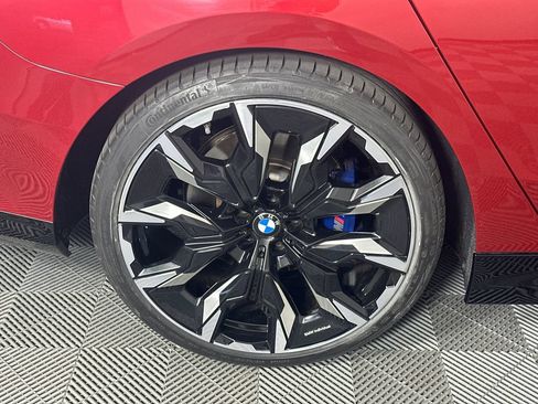 Used 2024 BMW 530i w/ Executive Package RWD image 17