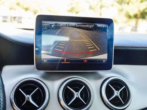 Used 2015 Mercedes-Benz CLA 250 CLA 250 image 26