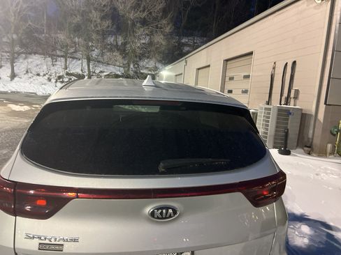 Used 2020 Kia Sportage LX w/ LX Popular Package image 6