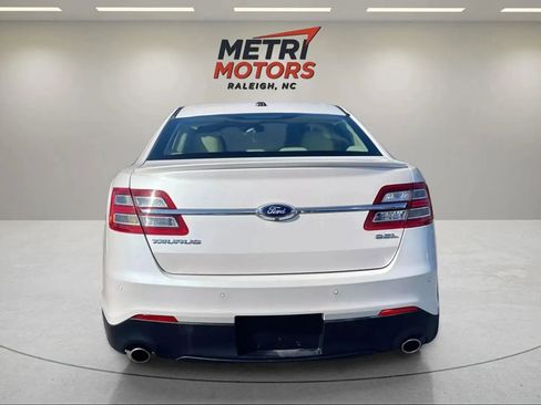 Used 2015 Ford Taurus SEL w/ Equipment Group 201A image 6