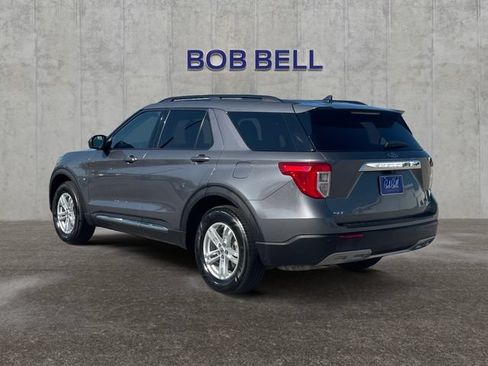 Certified 2022 Ford Explorer XLT w/ Equipment Group 202A AWD/4WD image 3