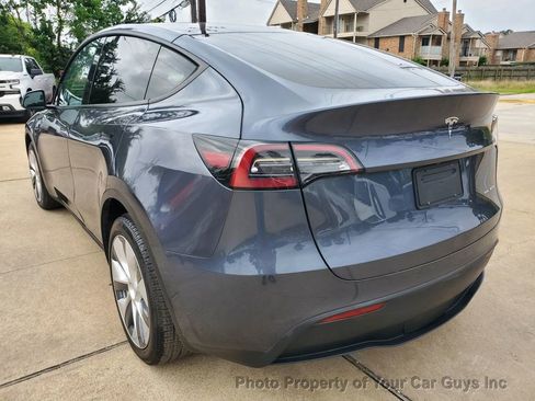 Used 2023 Tesla Model Y Long Range AWD/4WD image 13