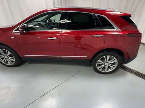Certified 2023 Cadillac XT5 Premium Luxury AWD/4WD image 5