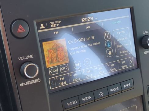 Certified 2025 Subaru Forester image 11