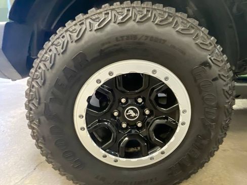 Used 2023 Ford Bronco Badlands AWD/4WD image 34