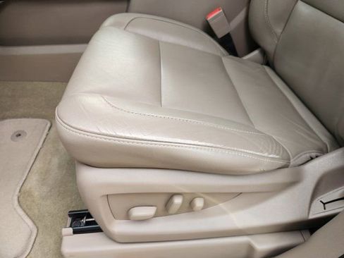 Used 2018 Chevrolet Tahoe LT w/ Luxury Package image 26