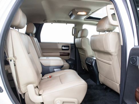 Used 2013 Toyota Sequoia Platinum AWD/4WD image 12