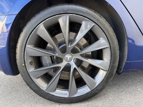 Used 2019 Tesla Model S Long Range AWD/4WD image 23