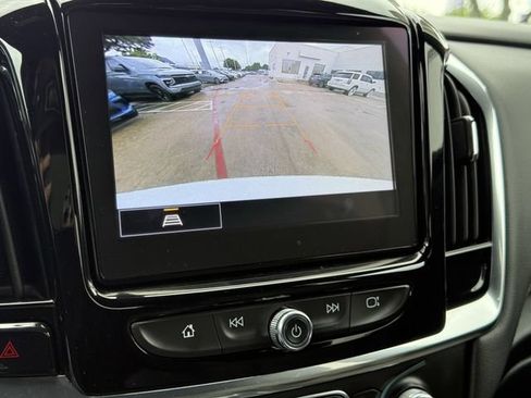 Used 2023 Chevrolet Traverse LT AWD/4WD image 16