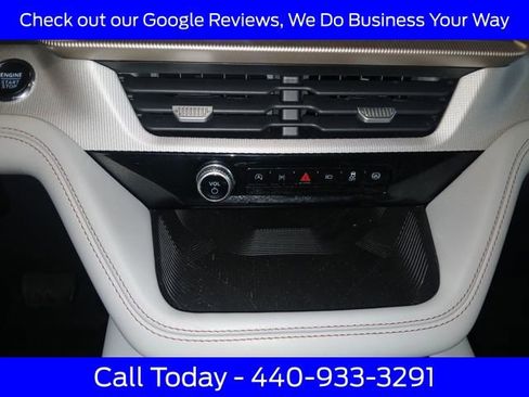 Used 2025 Ford Explorer Active w/ Active Comfort Package image 34