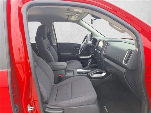 Used 2024 Nissan Frontier SV w/ Technology Package image 18