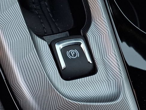 Used 2024 Buick Envista Sport Touring w/ Convenience I Package FWD image 25