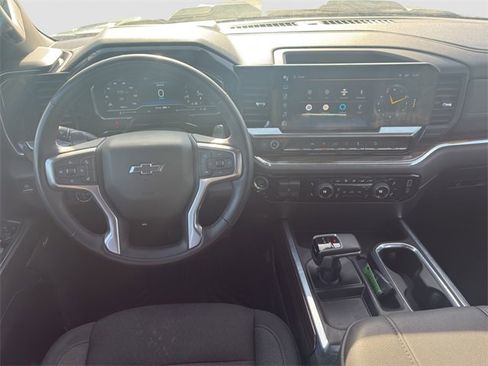 Certified 2024 Chevrolet Silverado 1500 LT Trail Boss w/ Convenience Package II image 15