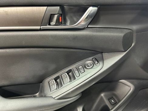 Used 2019 Honda Accord LX image 21