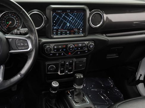 Certified 2022 Jeep Wrangler Unlimited Sahara image 23