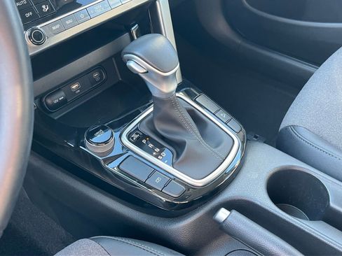 Used 2025 Kia Seltos S image 40