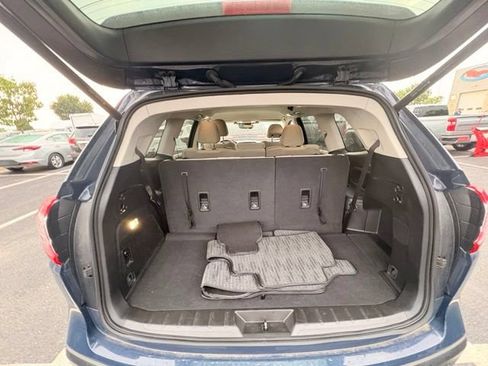Used 2025 Subaru Ascent Premium AWD/4WD image 18