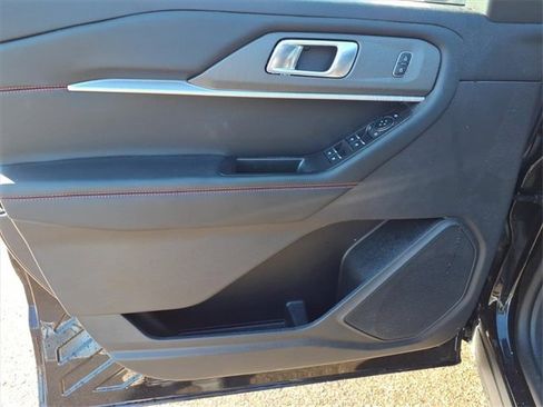 Used 2025 Ford Explorer ST-Line image 14