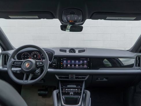 New 2026 Porsche Cayenne Coupe AWD/4WD image 20
