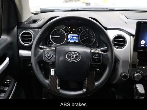 Used 2017 Toyota Tundra SR5 w/ SR5 Upgrade Package AWD/4WD image 7