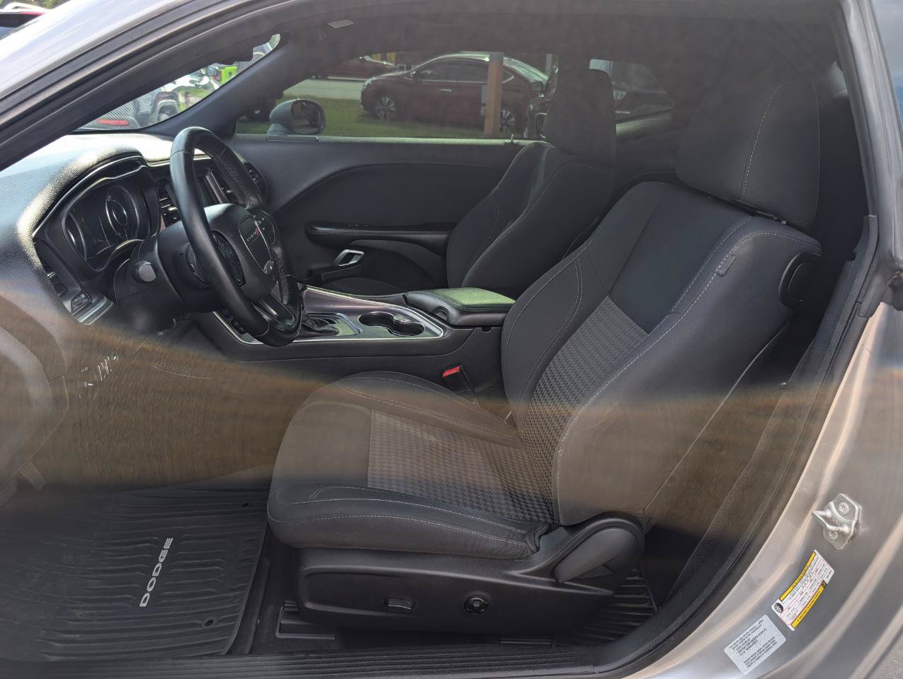 Used 2016 Dodge Challenger SXT RWD image 16