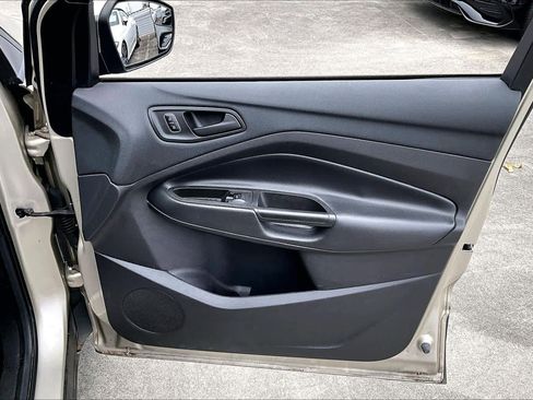 Used 2018 Ford Escape S image 20