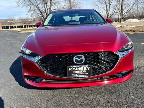 Used 2019 MAZDA MAZDA3 Sedan w/ Preferred Package image 9