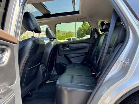 Certified 2023 Nissan Rogue Platinum w/ Platinum Premium Package AWD/4WD image 11