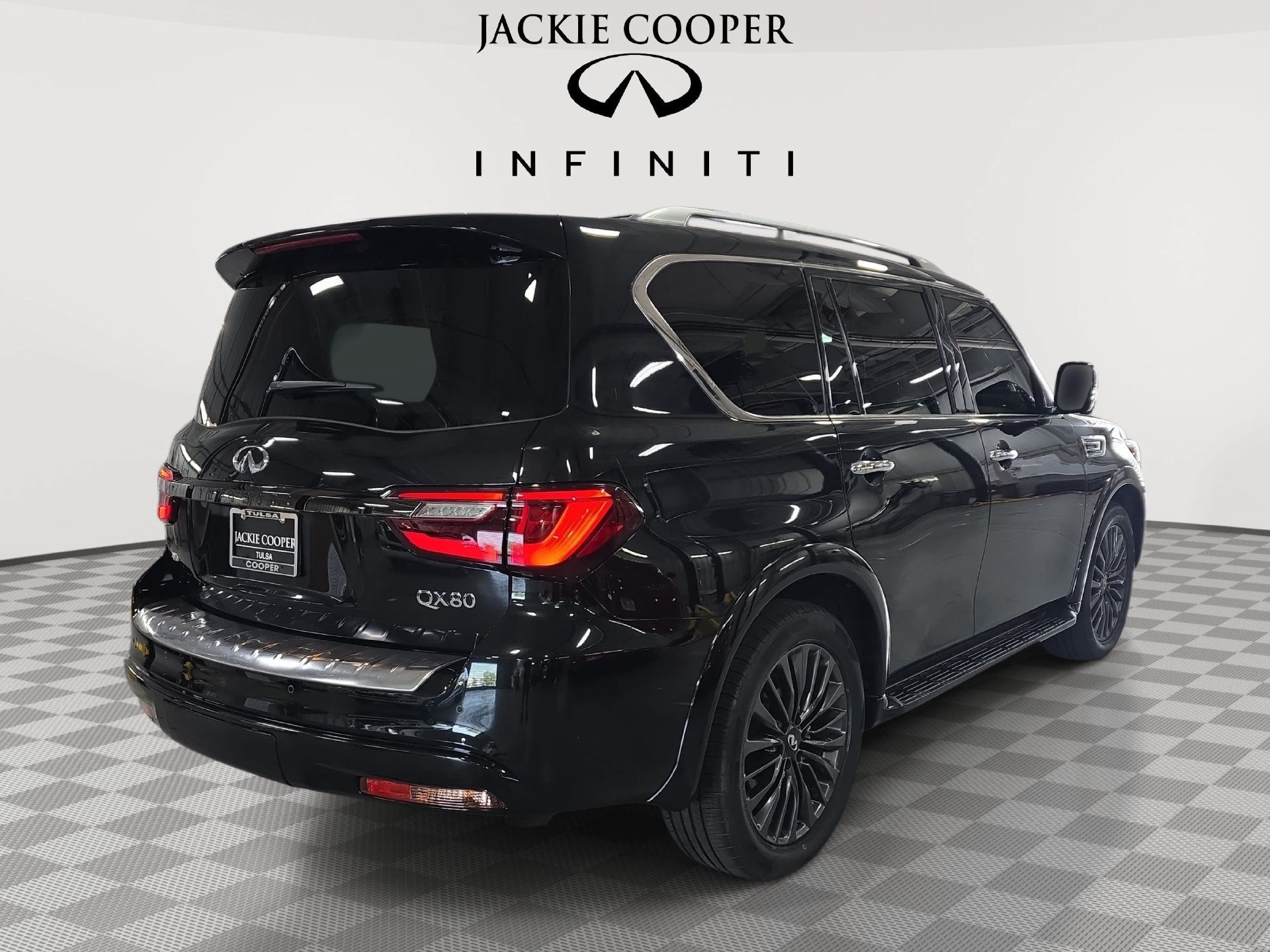 Certified 2024 INFINITI QX80 Sensory AWD/4WD image 5