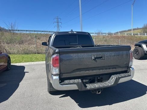 Used 2022 Toyota Tacoma TRD Off-Road w/ Black Out Package (TMS) image 24