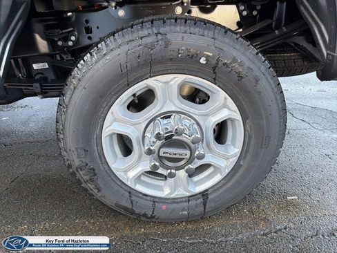 New 2026 Ford F350 XLT w/ 360-Degree Camera Package image 57