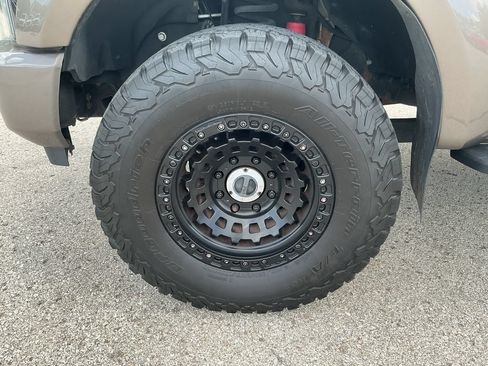 Used 2022 Ford F350 King Ranch w/ Tremor Off-Road Package AWD/4WD image 9