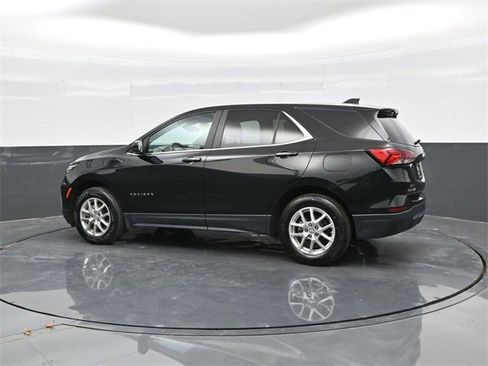Used 2023 Chevrolet Equinox LT image 4