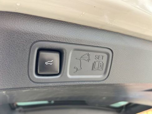 Certified 2023 Ford Expedition Max XLT image 25