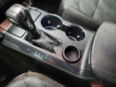 Used 2018 Ford Explorer Limited w/ Ford Safe & Smart Package FWD image 26