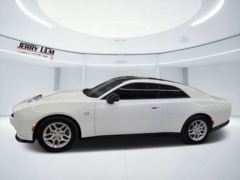 New 2025 Dodge Charger Daytona R/T w/ Quick Order Package 25M R/T AWD/4WD image 3