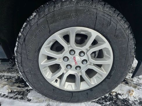 Used 2018 GMC Yukon XL Denali w/ Open Road Package image 9