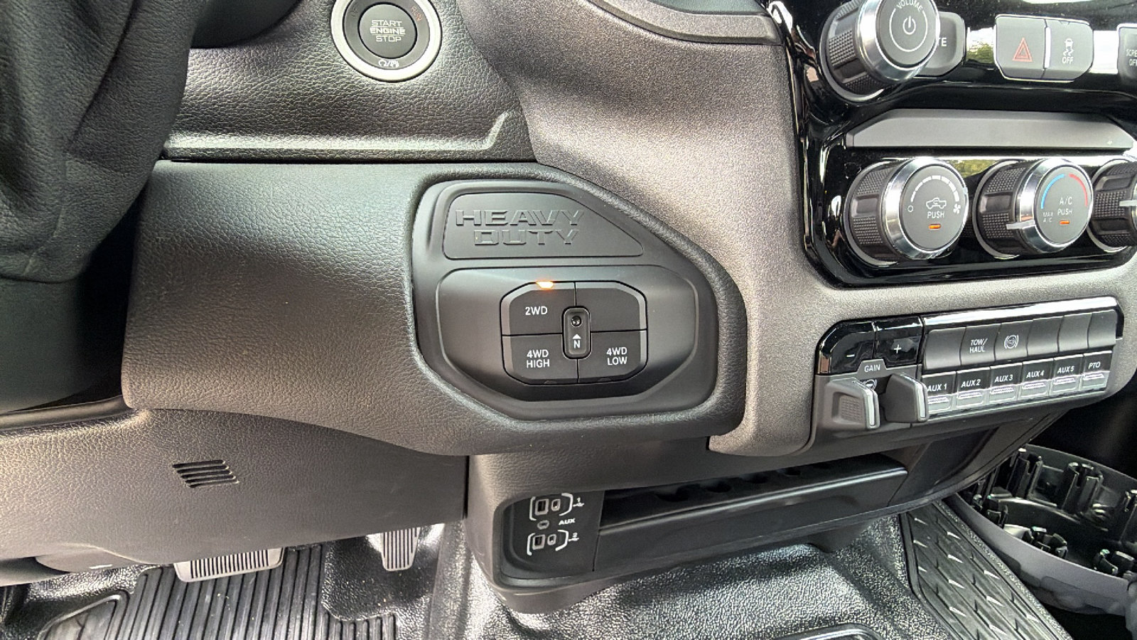 New 2026 RAM 4500 Tradesman w/ Chrome Appearance Group AWD/4WD image 25