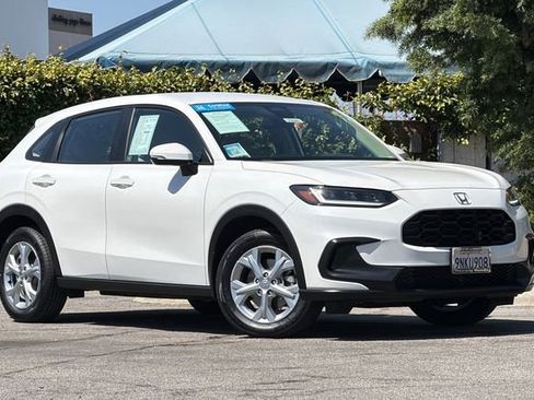 Certified 2025 Honda HR-V LX image 2