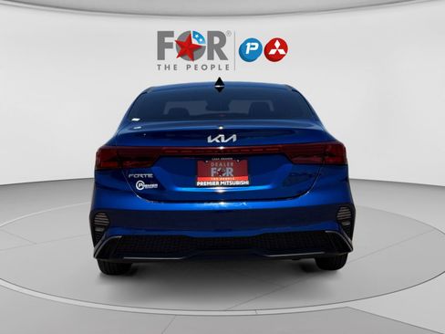 Used 2024 Kia Forte LXS FWD image 4