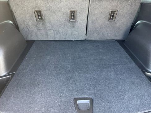 Used 2025 Chevrolet Blazer LT image 11